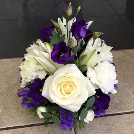 Purple & White Saucer Posy