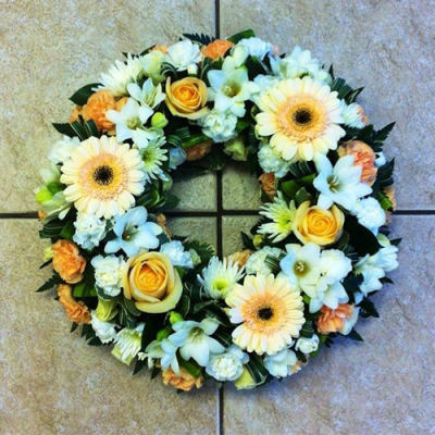 Peach & White Loose Wreath - 