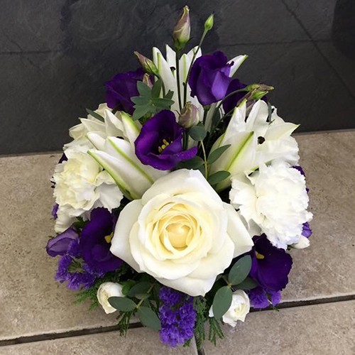 Purple & White Saucer Posy